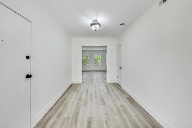 6147 N Richmond St unit 2, Chicago, IL 60659 - photo 5