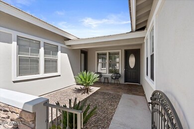 04-Front walkway & Entry