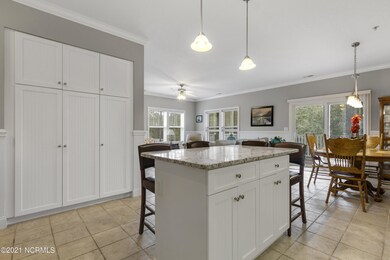 Kitchen/Living Area
