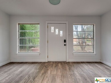 1009 Hillyer St, San Marcos, TX 78666 - photo 4