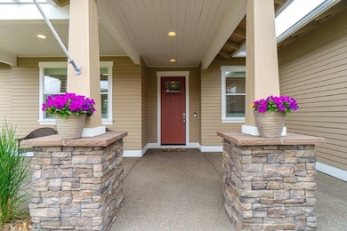 3663 SW 47th St, Redmond, OR 97756 - photo 3