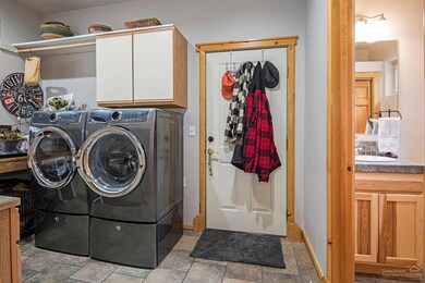 69646 Old Corral Loop, Sisters, OR 97759 - photo 7