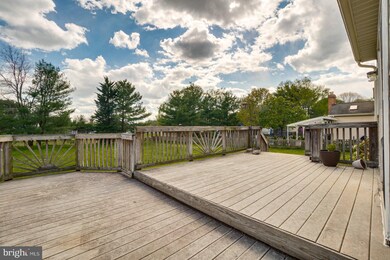 1027 Caren Dr, Sykesville, MD 21784 - photo 3