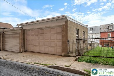 320 N Jordan St, Allentown, PA 18102 - photo 2