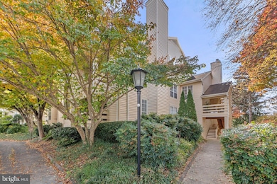 4561 Interlachen Ct unit H, Alexandria, VA 22312 - photo 2