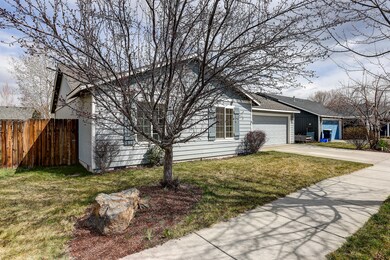 2875 SW Deschutes Drive-31