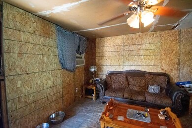 787 Lois Cir, Granbury, TX 76049 - photo 5