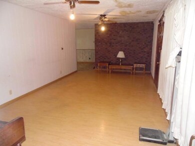 Living Room side 2