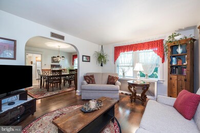 27 E Rively Ave, Aldan, PA 19018 - photo 7