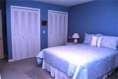 39 Myles Standish Dr, North Dartmouth, MA 02747 - photo 6