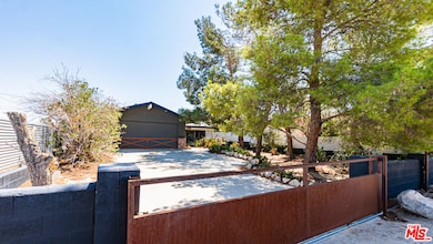 62033 Bonair Rd, Joshua Tree, CA 92252 - photo 5