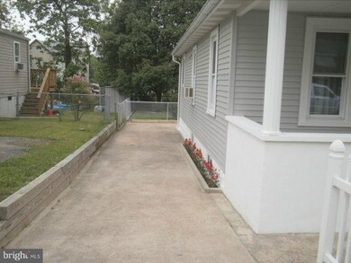 132 Hazel Ave, Halethorpe, MD 21227 - photo 2