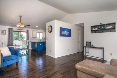 1215 SW 32nd Ct, Redmond, OR 97756 - photo 6