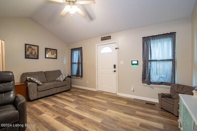 126 Savannah Dawn Ct, Mount Washington, KY 40047 - photo 3