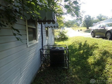 608 Richardson Dr, Middletown, OH 45042 - photo 6