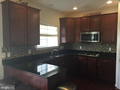 111 Thomasson Ct, Capitol Heights, MD 20743 - photo 3