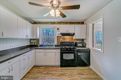 5430 Hawthorne Rd, La Plata, MD 20646 - photo 6