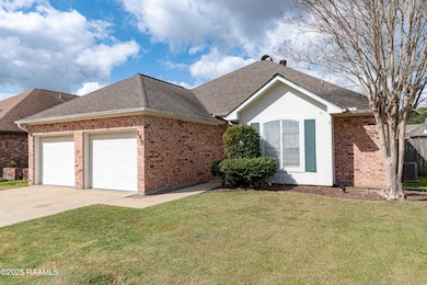 155 Kingspointe Cir, Lafayette, LA 70508 - photo 2