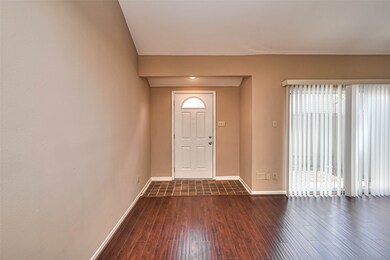 1049 Country Place Dr unit 1049, Houston, TX 77079 - photo 4