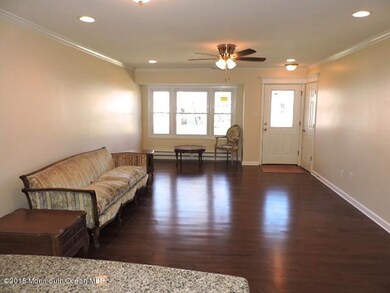 Living room/Dining room