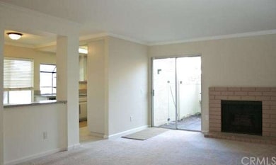 Great floorplan with newly remodeled kitchen and m