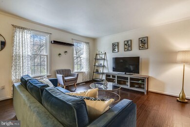 5733 Richardson Mews Square, Halethorpe, MD 21227 - photo 6