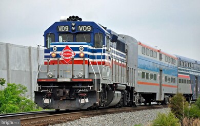 8980 Fascination Ct unit 315, Lorton, VA 22079 - photo 6