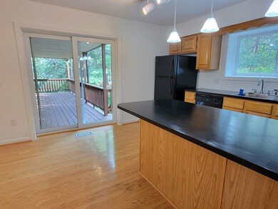 41 Captain Eames Cir unit a,41, Ashland, MA 01721 - photo 7