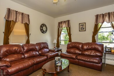013_Living Room