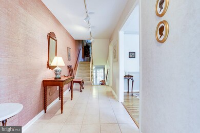 6686 Midhill Place, Falls Church, VA 22043 - photo 6