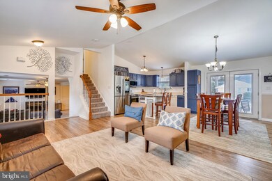 4190 Carroll Dr, Edgewater, MD 21037 - photo 6