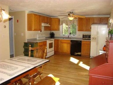 13 Ba Dr, Carver, MA 02330 - photo 2