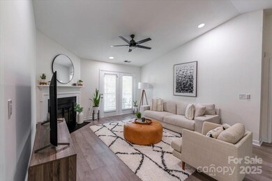 17143 Red Feather Dr unit 17143, Charlotte, NC 28277 - photo 2