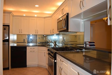 57 Goodwin Dr unit 65A, North Brunswick, NJ 08902 - photo 5