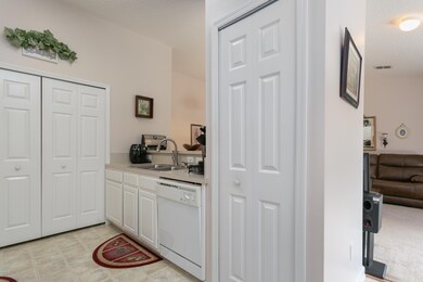 5881 Liska Dr, Jacksonville, FL 32244 - photo 6