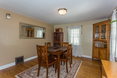 76 Collins St, Danvers, MA 01923 - photo 6