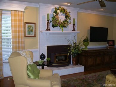 Awesome Family Room !!