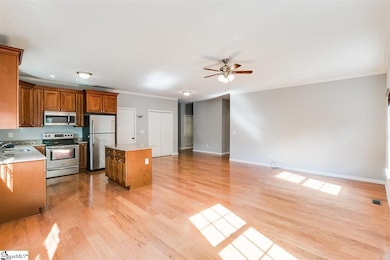 405 N Palmetto St, Liberty, SC 29657 - photo 5