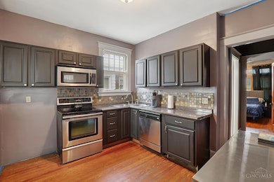 4307 W 8th St, Cincinnati, OH 45205 - photo 6