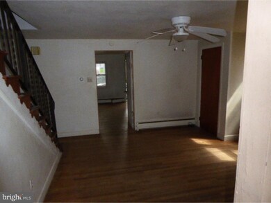 256 Walnut St, Pottstown, PA 19464 - photo 6