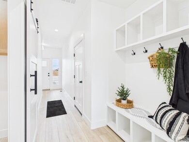 1211 Bronze, Rupert, ID 83336 - photo 5