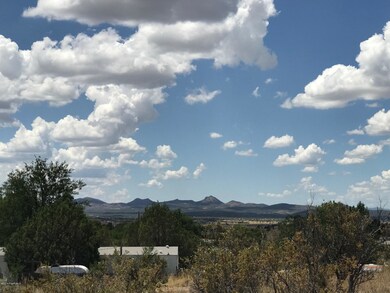 370 E Alpine Dr, Paulden, AZ 86334 - photo 5