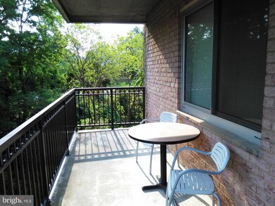 Park Sutton Condominiums, Silver Spring, MD 20910 - photo 7