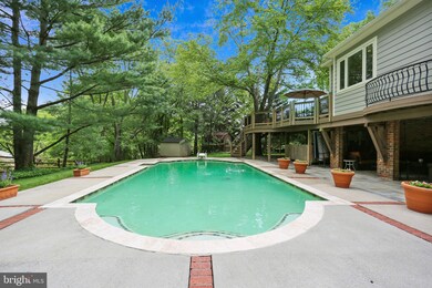 12324 Overpond Way, Potomac, MD 20854 - photo 7