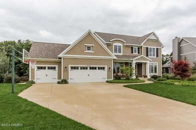 002-Front_View-1228354-mls