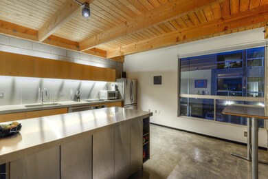 018_KitchenDining