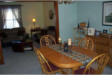 904 W 3rd St, Lansdale, PA 19446 - photo 4