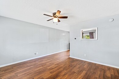 3716 Laguna Dr, Columbus, OH 43232 - photo 5