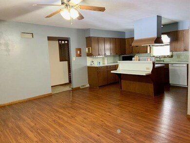 716 N 3rd St, Wakeeney, KS 67672 - photo 4