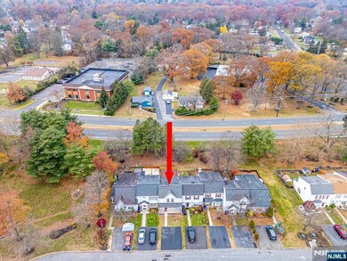 28 Cosgrove Ct, East Brunswick, NJ 08816 - photo 3